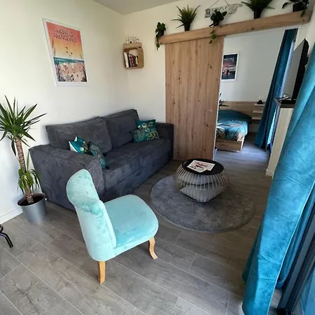Charmante Maison A 2 Pas De La Mer Avec Son Jardin Pour 2 Adultes Et 2 Enfants Merville-Franceville-Plage Exterior photo